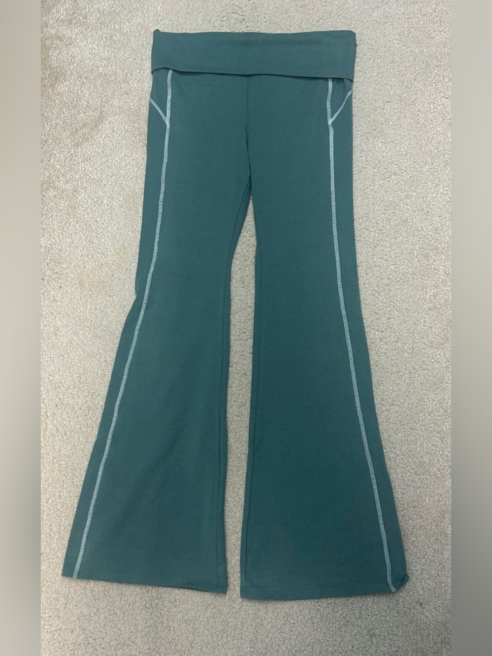 Women’s flare leggings/yoga pants